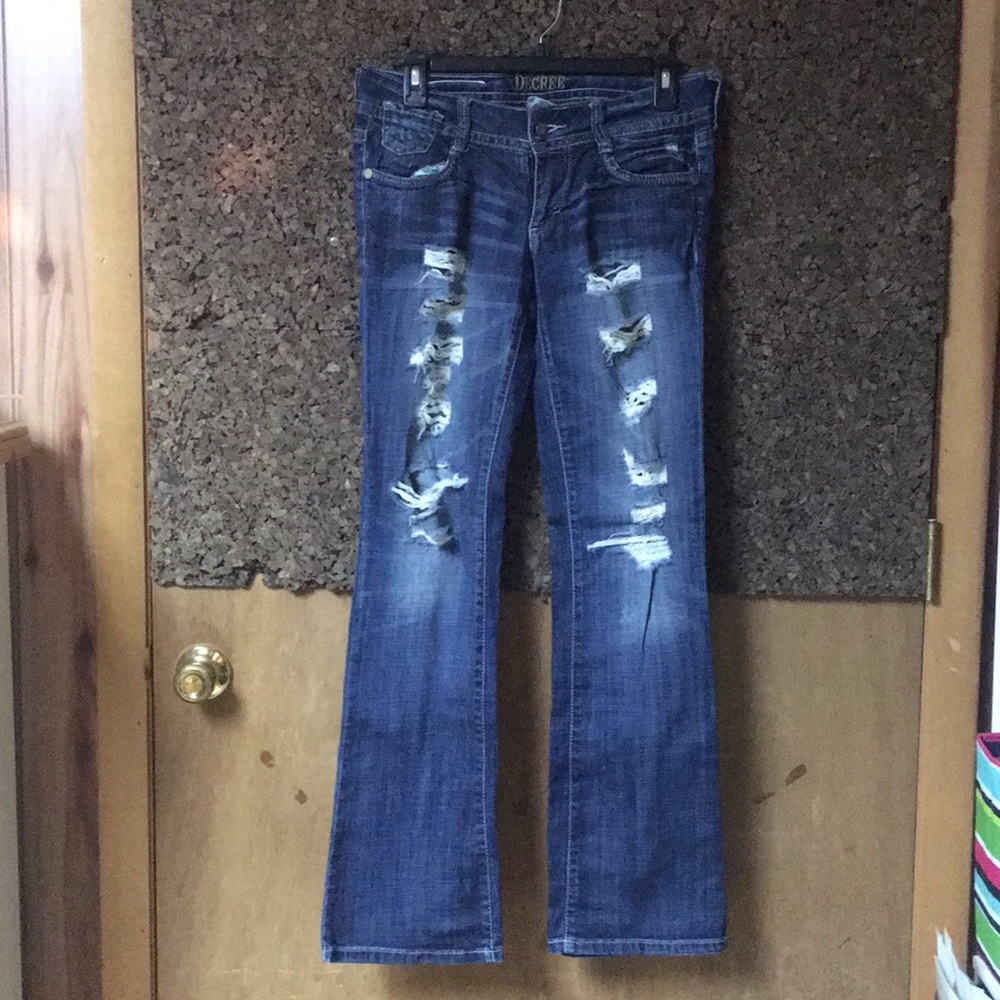 Decree distressed jeans. Boot cut.